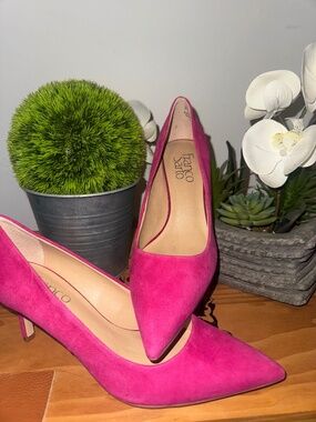 Franco Sarto Pink Suede Pointed-Toe Heels Pumps Size 6